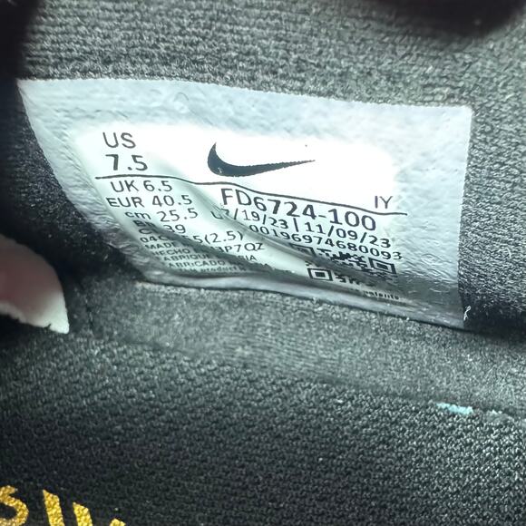 Nike Phantom GX ll Academy FlyeEase FG/MG Soccer Cleats FD6724-100 Men Size 7.5 - Picture 7 of 7